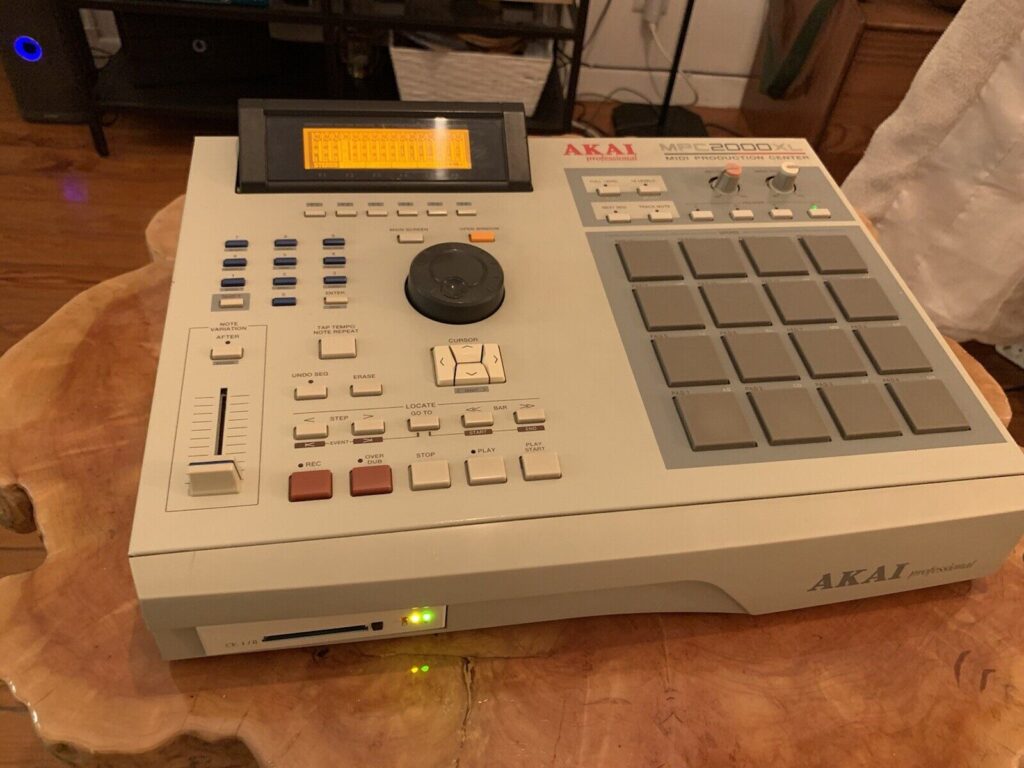 MPC 2000 sampler on display